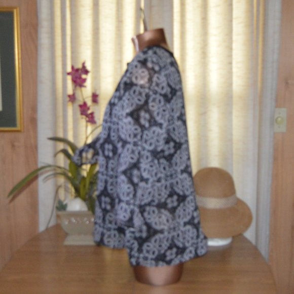 Cathy Daniels Flowy Blouse with Rhinestones size Large - Picture 3 of 5